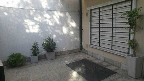 Imagen 4 de 12 de Hermoso Ph Cochera Y Patio (bajisimas Expensas)