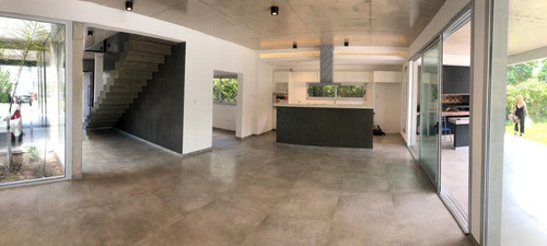 Imagen 6 de 10 de Venta Casa 4 Ambientes Altos Hudson Apto Crédito