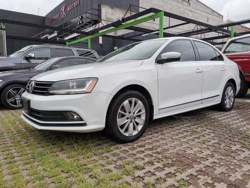 Imagen 1 de 15 de Volkswagen Jetta 2017 2.5 Comfortline Tiptronic At