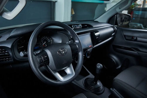 Imagen 5 de 25 de Toyota Hilux Dx 2.4tdi 150cv 4x4 Mt 0km Entrega Inmediata