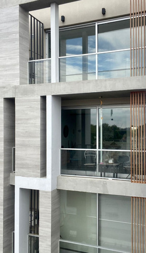 Venta Depto Monoambiente Premium Con Balcón En Saenz Peña