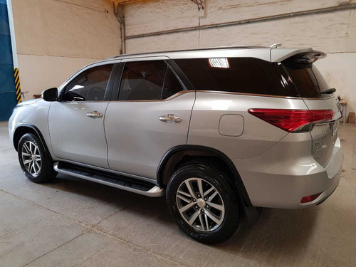 Toyota Sw4 2.8 Srx 177cv 4x4 7as At 2019