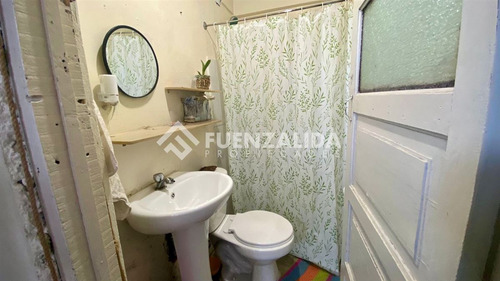 Venta Casa Esquina De 2 Pisos Y Mini Dpto En Cerro Navia