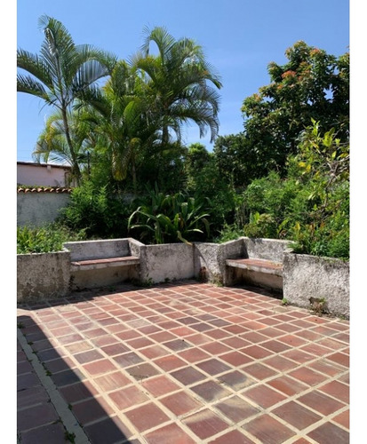 Se Vende Casa 550m2 5h+s/4.5b+s/4p La Boyera 1211