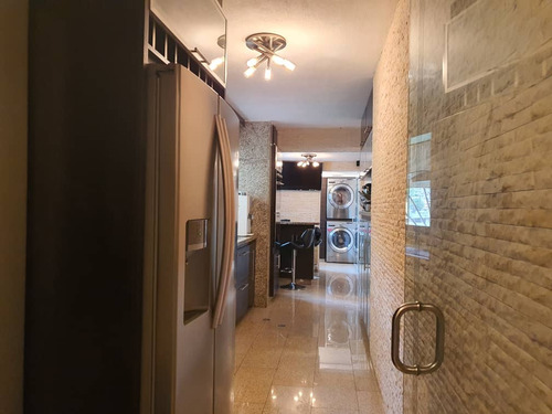 Imagen 13 de 30 de Sss: Vende Apartamento 23-21417 En La Boyera De 139 M2, Remodelado Y Amoblado