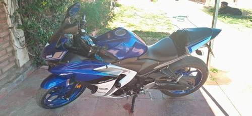 Imagen 5 de 10 de Yamaha R3