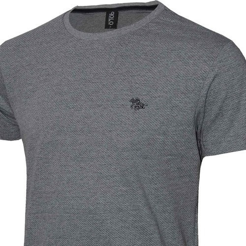 Imagem 6 de 6 de Conjunto Com 05 Camisetas Malha Pontilhada E Logo Metalizado
