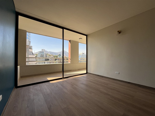 Recién Remodelado, Vista Despejada, Plaza Perú