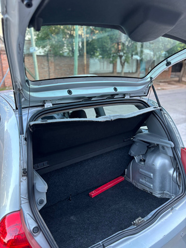 Renault Clio 1.2 Authentique Pack Ii 75cv