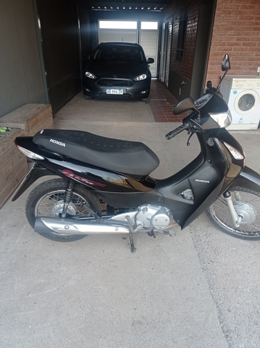 Imagen 1 de 12 de Honda Biz