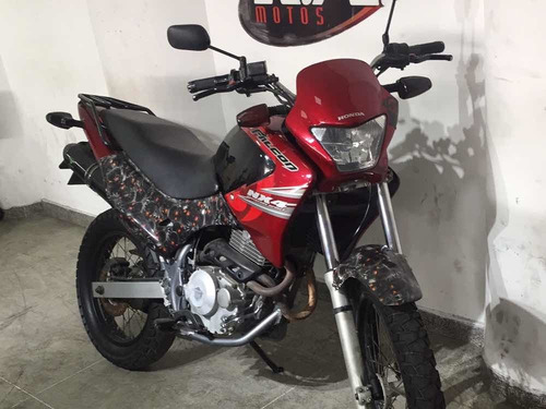 Imagem 2 de 6 de Honda Nx4 Falcon