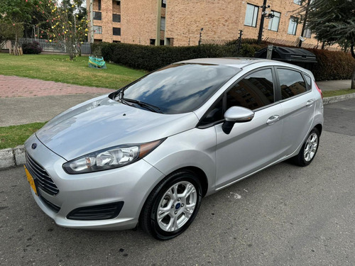 Ford Fiesta 1.6 Hatchback Se