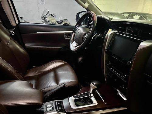 Toyota Sw4 2019 2.8 Srx 177cv 4x4 7as At