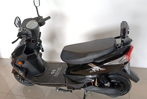 Imagen 14 de 25 de Scooter Eléctrico World K800 100%financiada
