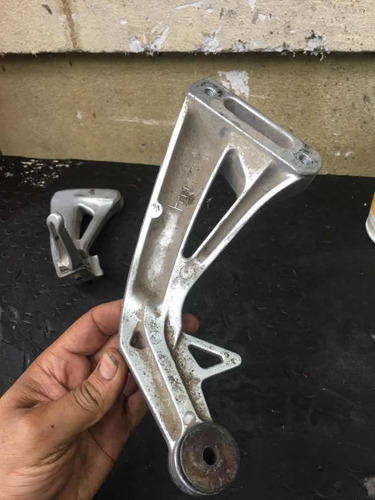 Suzuki Sv650s 99-02 Posapies Traseros (Usado)