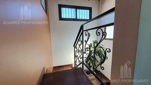 Imagen 15 de 30 de Casa 4 Ambientes Venta Ituzaingo Retasada