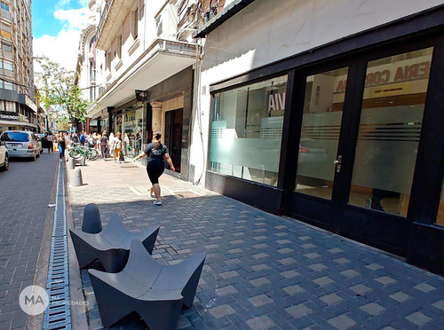 Local Comercial 85 M2 - Sarmiento 700 - Microcentro - Rosario | Alquiler