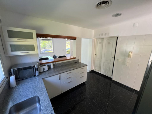 Casa Clasica Venta 3 Dormitorios En Glorietas