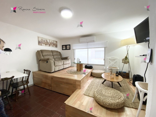 Venta Apartamento En Peninsula, Monoambiente Reciclado- Ref: 9645
