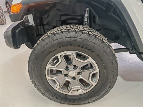 2020 Jeep Gladiator Overland 4x4