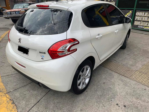 Peugeot 208 1.5 Allure 2014
