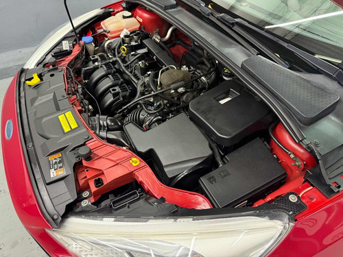 Ford Focus III 2.0 Sedan Se Plus Mt