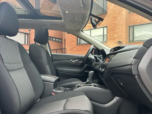 Nissan Xtrail T-32 exclusive 2.5 AT 4x2 7 puestos