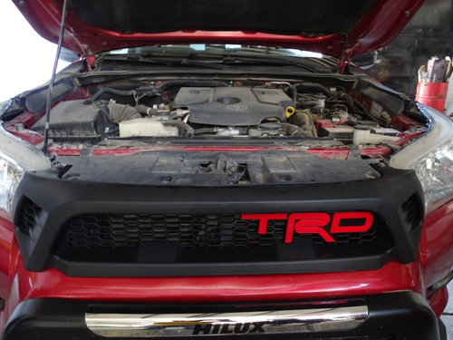 Máscara Trd Para Toyota Hilux 2016-2019 Con Logo