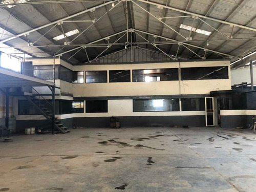 Galpón Venta Av. Bolivar Puerto La Cruz