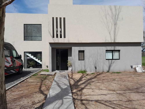 Casa  En Venta En Haras Del Sol, Pilar, G.b.a. Zona Norte