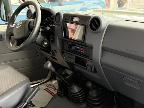 Toyota Land Cruiser 79 4.0 Chasis
