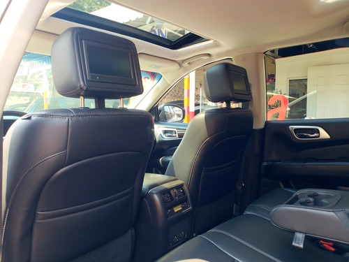 Imagen 12 de 15 de Nissan Pathfinder 2016 3.5 Exclusive Cvt