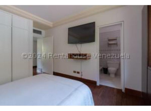 #24-23325 Exclusivo Apartamento En Colinas Del Tamanaco