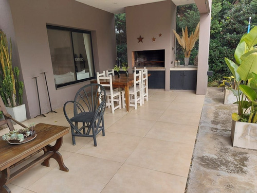Imagen 14 de 29 de Casa En Venta En Santa Clara - Benavidez - Tigre