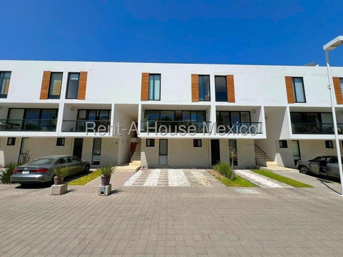 Casa En Renta En Santa Fe Juriquilla, Querétaro Sr