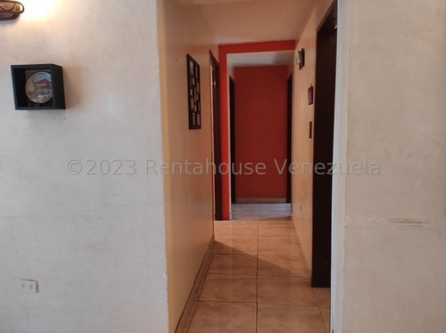 Imagen 9 de 13 de Apartamento En Venta En Turmero Avenida Intercomunal 23-17376 Wjo
