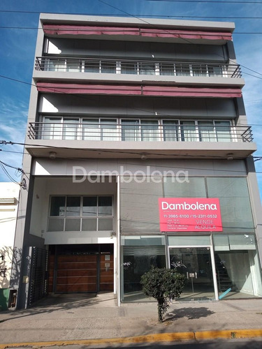 Imagen 1 de 8 de Edificio En Block En Venta O Permuta Ubicado En Moreno, G.b.a. Zona Oeste