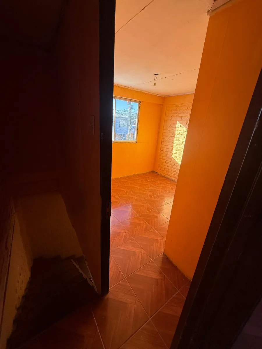 Imagen 5 de 15 de Casa 2p 3d 1b, Excelente Ubicación, Metro H. Sotero Del Rio