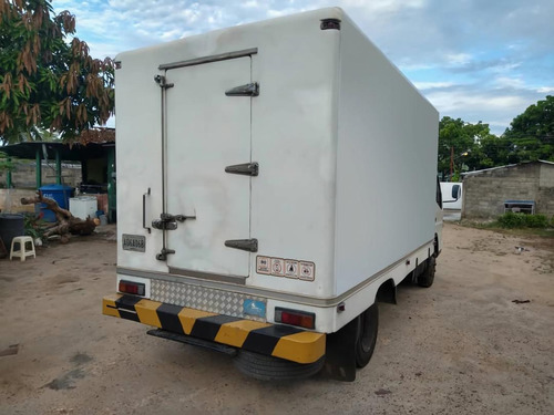 Mitsubishi Fuso Canter Intercooler