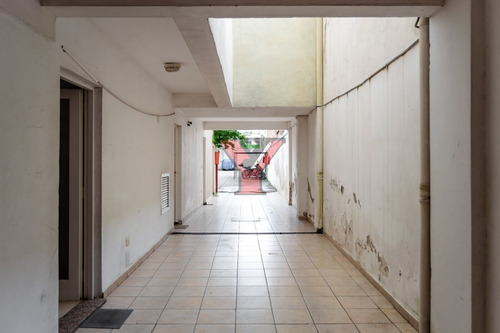 Imagen 10 de 13 de Departamento De 1 Dormitorio Y Cochera En Venta