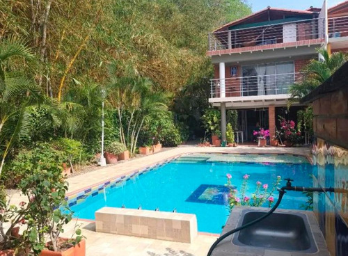 Venta Casa En Santafe De Antioquia. En Parcelacion