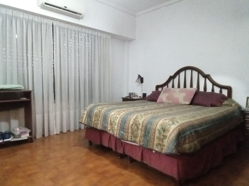 Venta Casa 3 Ambientes Con Cochera Isidro Casanova
