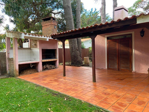 Chalet En Punta Del Este I Rincon Del Indio I 200 M. Del Mar