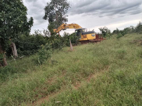 Imagem 1 de 2 de Komatsu Pc 228
