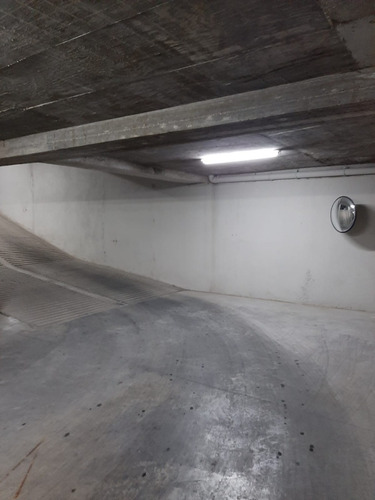 Imagen 4 de 9 de Cochera En Venta En Edificio Ituzaingó N Ref 1303