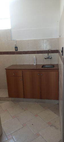 Casa En Alquiler De 1 Dormitorio En Goes