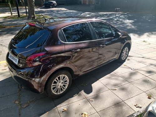Peugeot 208 Allure 1.5 Touch