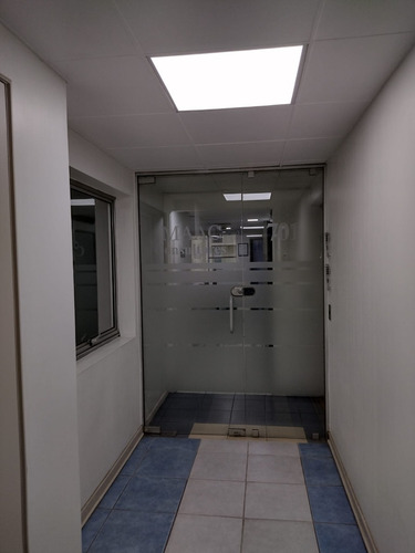 Excelentes Oficinas De 100 M2 Habilitada En Venta