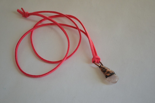 Imagen 3 de 5 de Collar Fucsia Con Cuarzo Rosa, Regalo Novia, Amigas, Madre