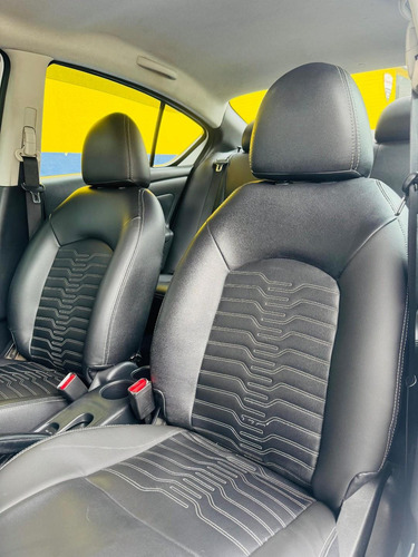 Nissan Versa 16SV CVT